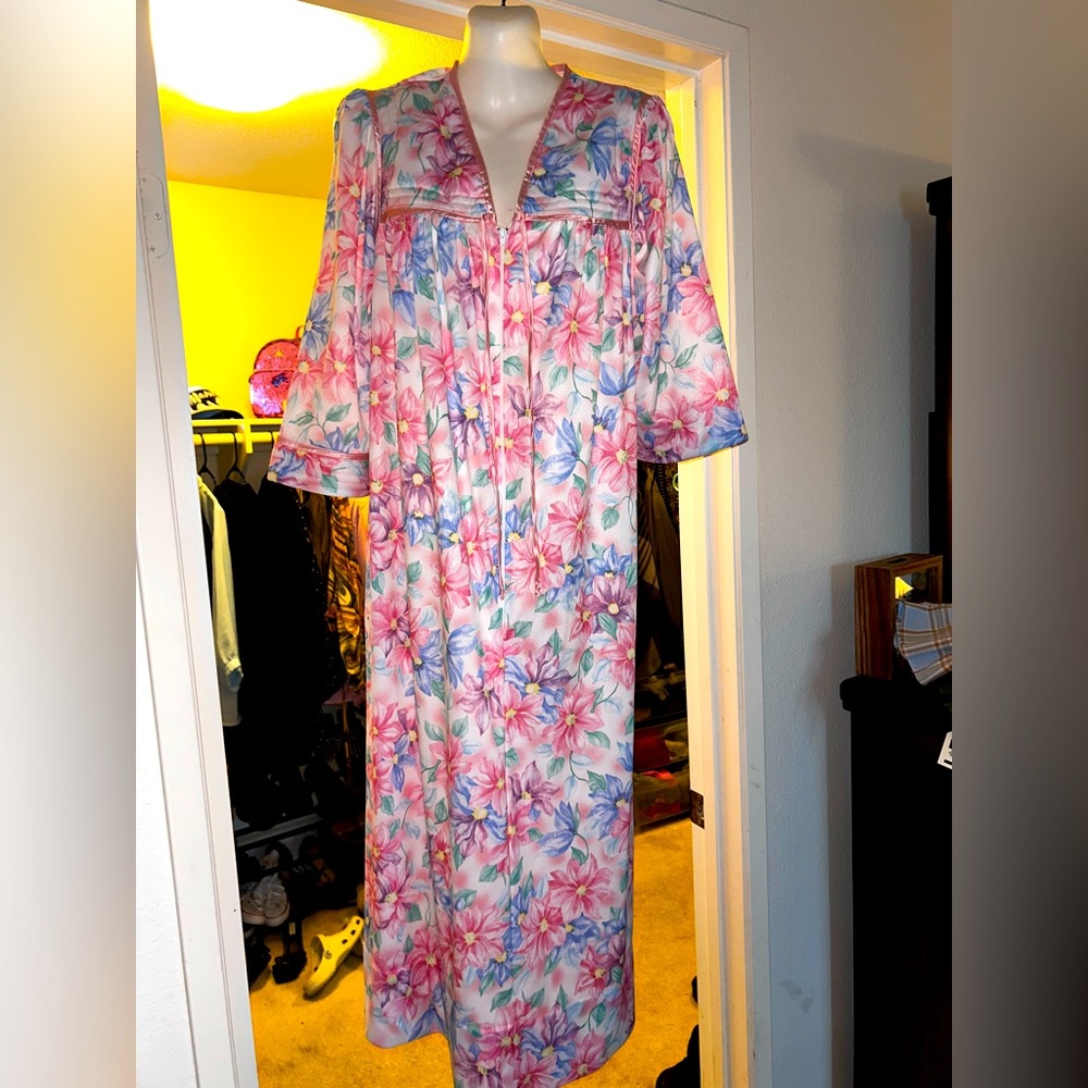 1970s Vintage House Robe